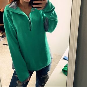 Columbia sweatshirt